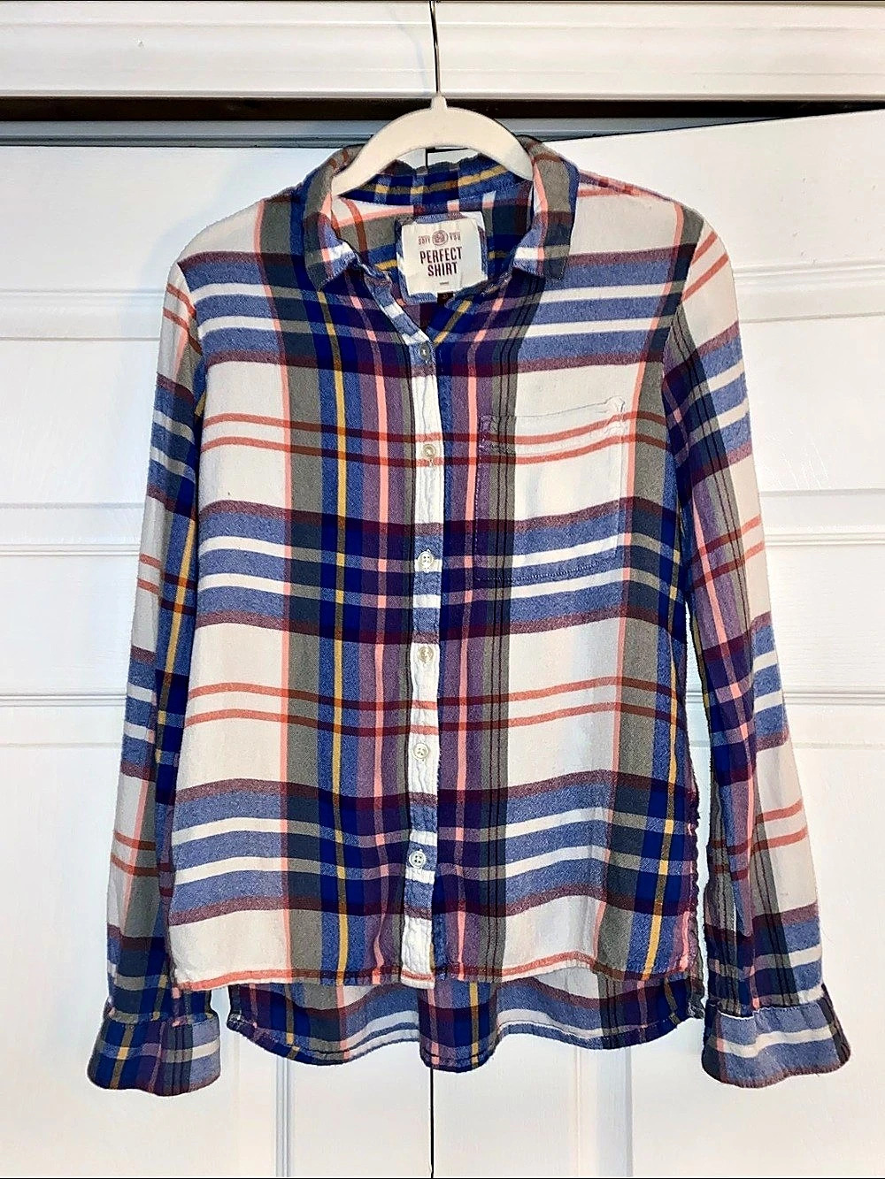 SO Perfect Shirt Plaid Rayon Button Down Size juniors Medium